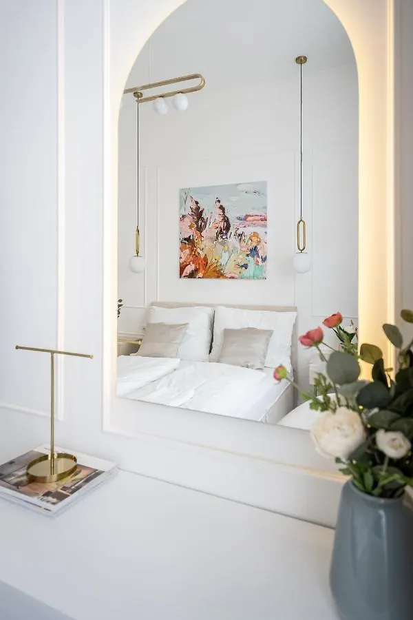 E13 - Grand Boulevard Heritage Suite - Best Location By Bqa Budapest 0*,