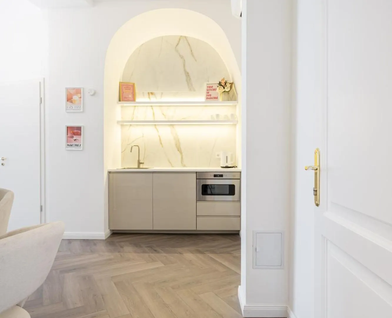 E13 - Grand Boulevard Heritage Suite - Best Location By Bqa Budapest